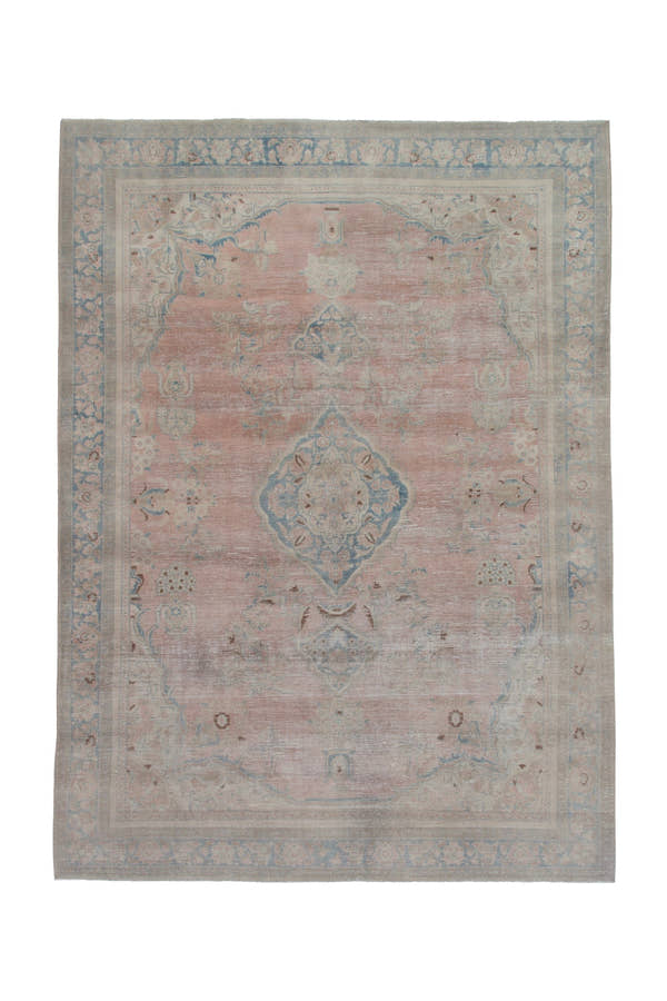 2062, Persian Vist Oversized Rug