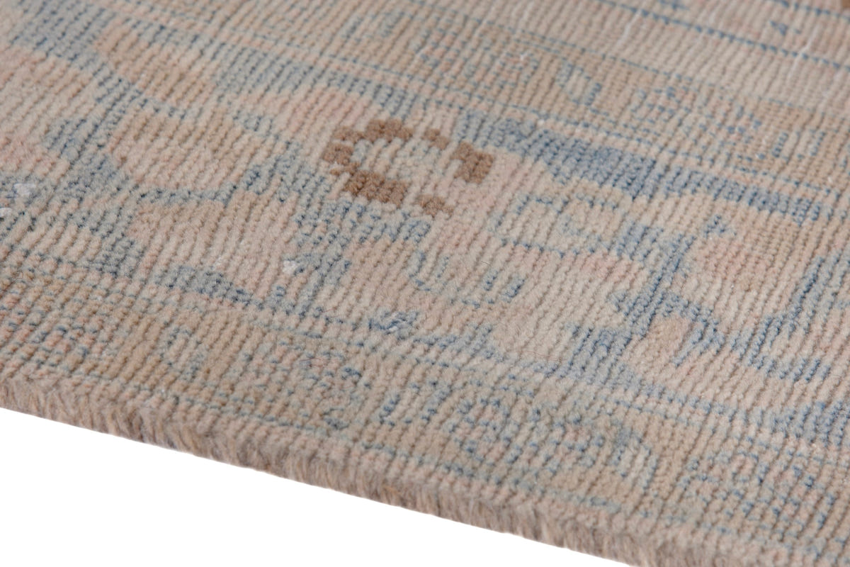 2062, Persian Vist Oversized Rug