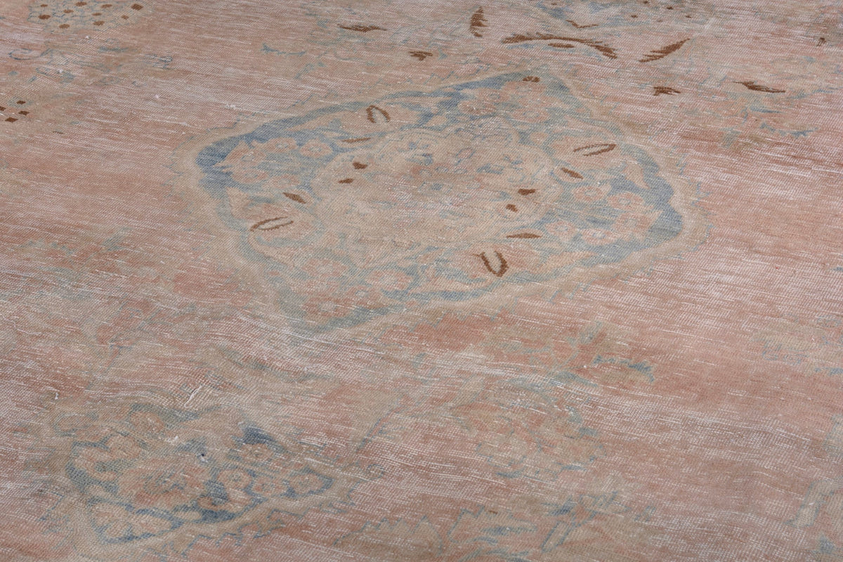 2062, Persian Vist Oversized Rug