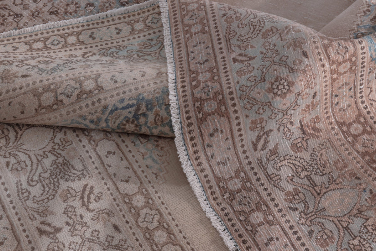 2073, Persian Birjand Oversized Rug