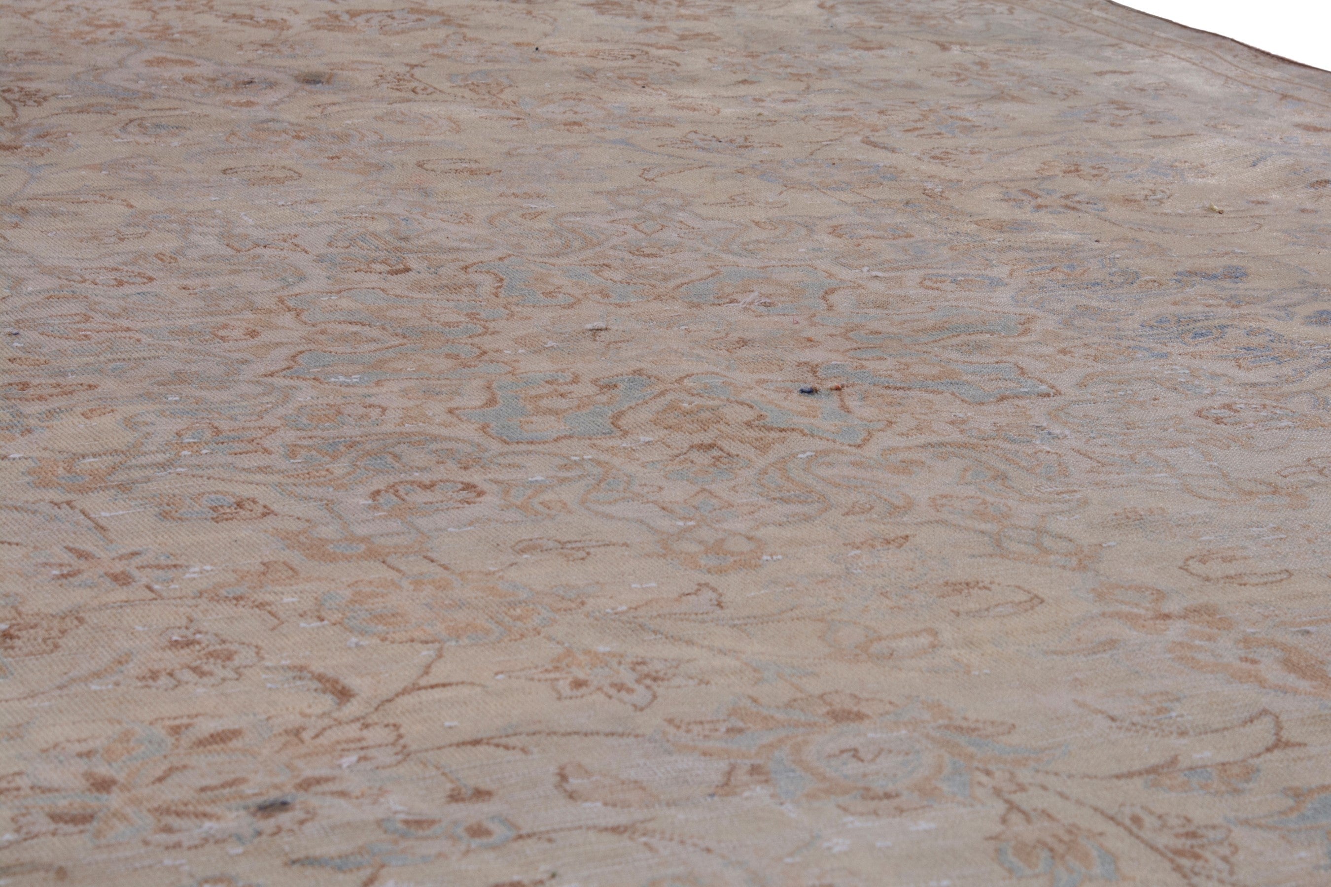 Persian Najafabad area rug in beige and muted pink, view 10 of 20