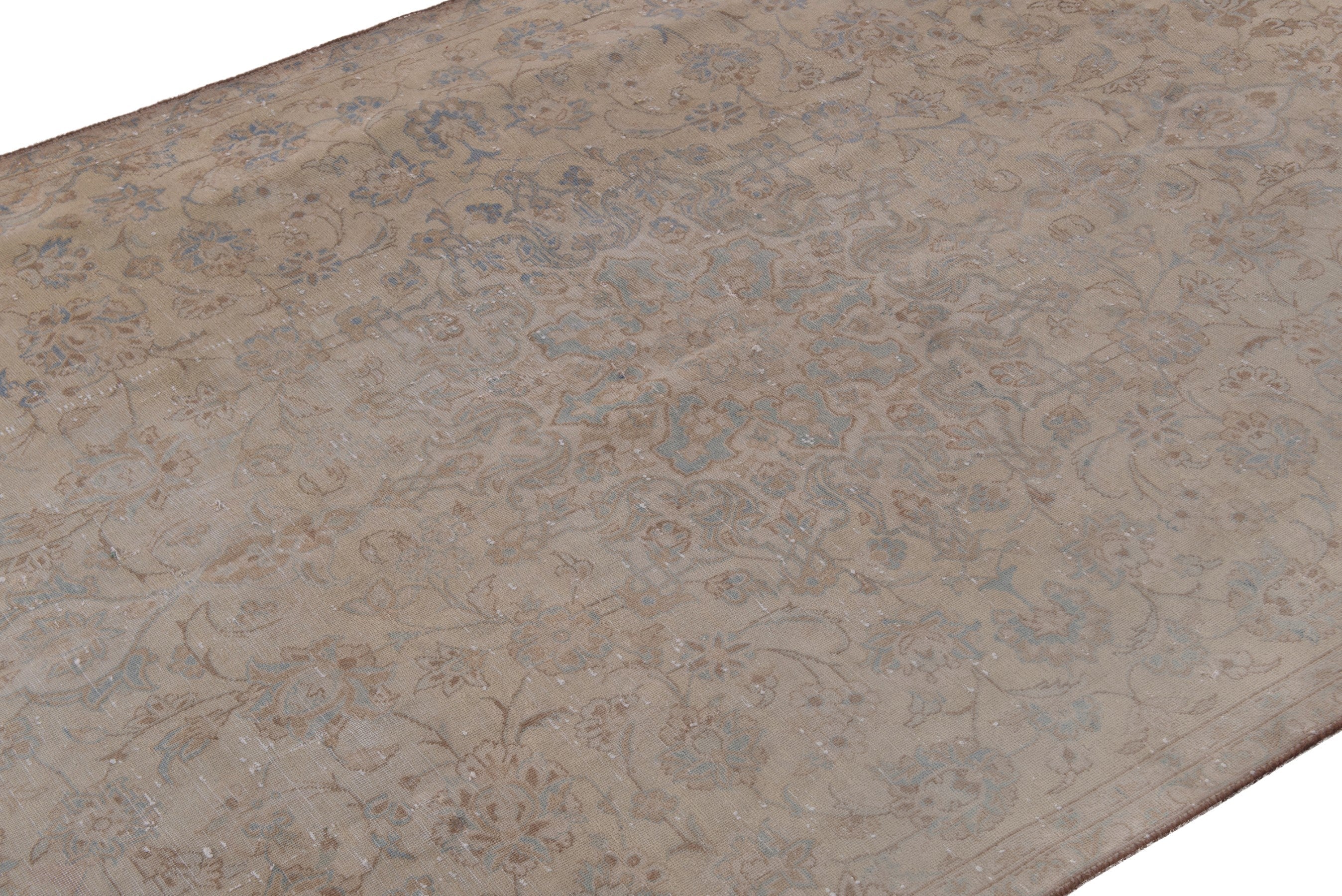 Persian Najafabad area rug in beige and muted pink, view 6 of 20