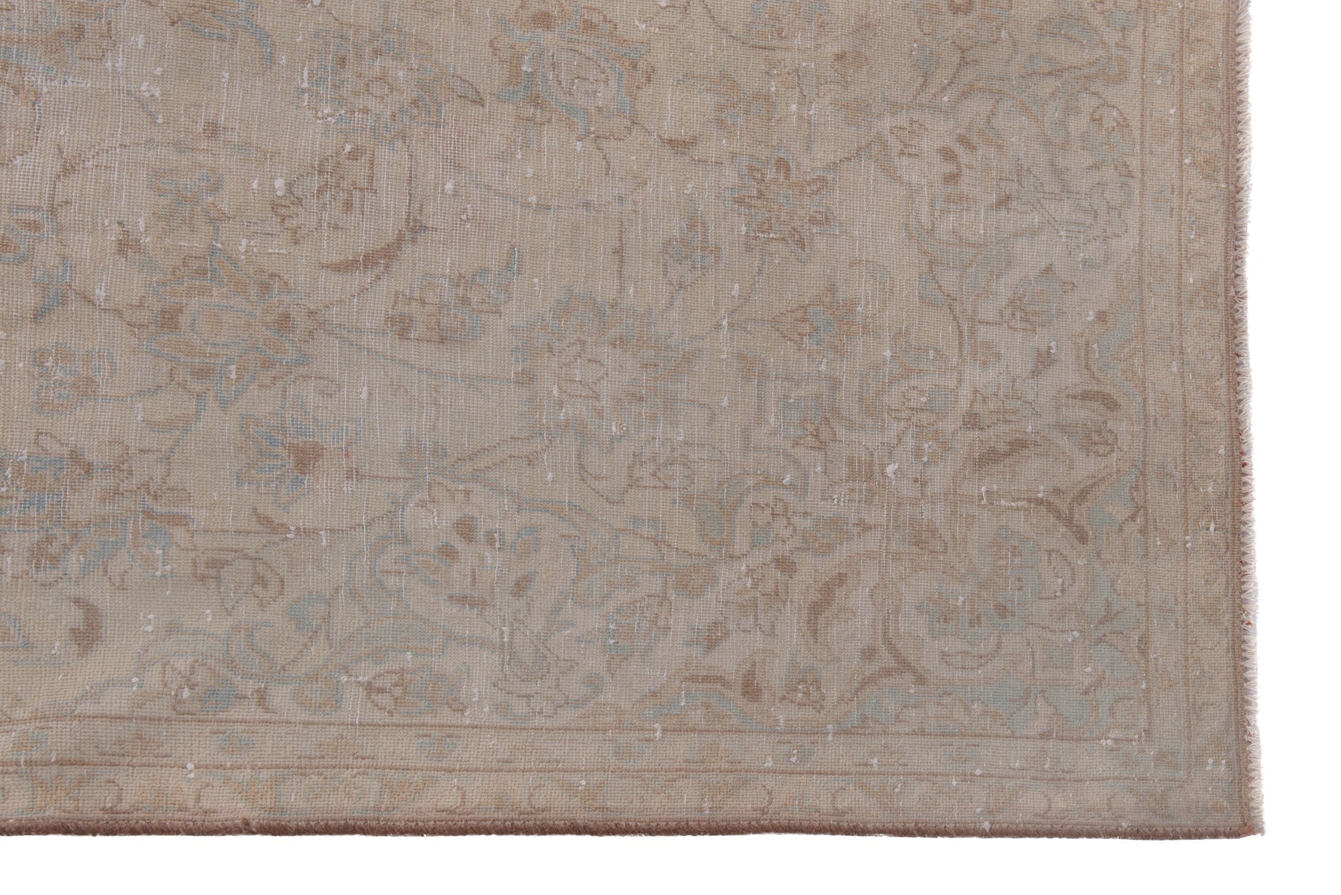 Persian Najafabad area rug in beige and muted pink, view 5 of 20