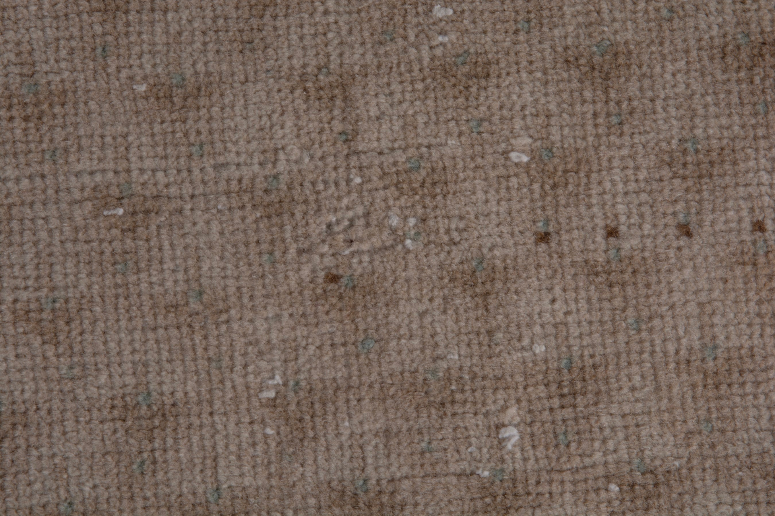 Persian Arak accent rug in taupe, view 13 of 18