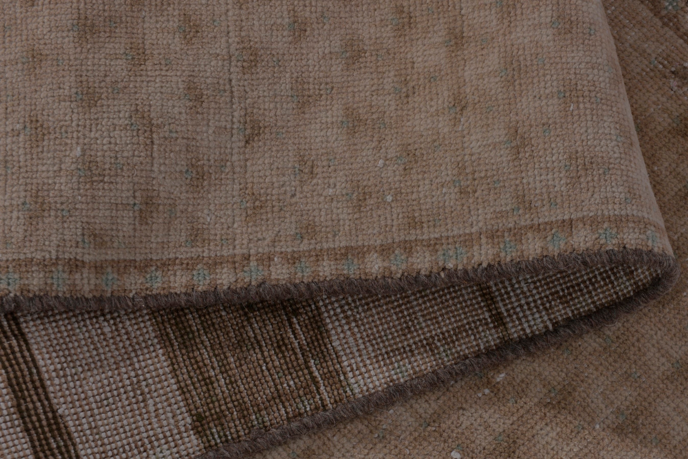 Persian Arak accent rug in taupe, view 14 of 18