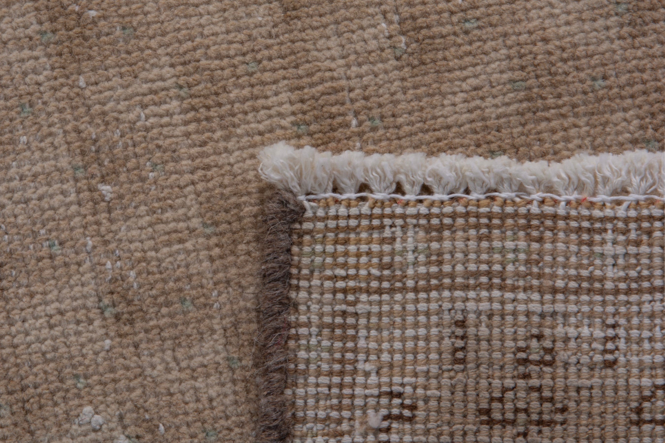 Persian Arak accent rug in taupe, view 18 of 18