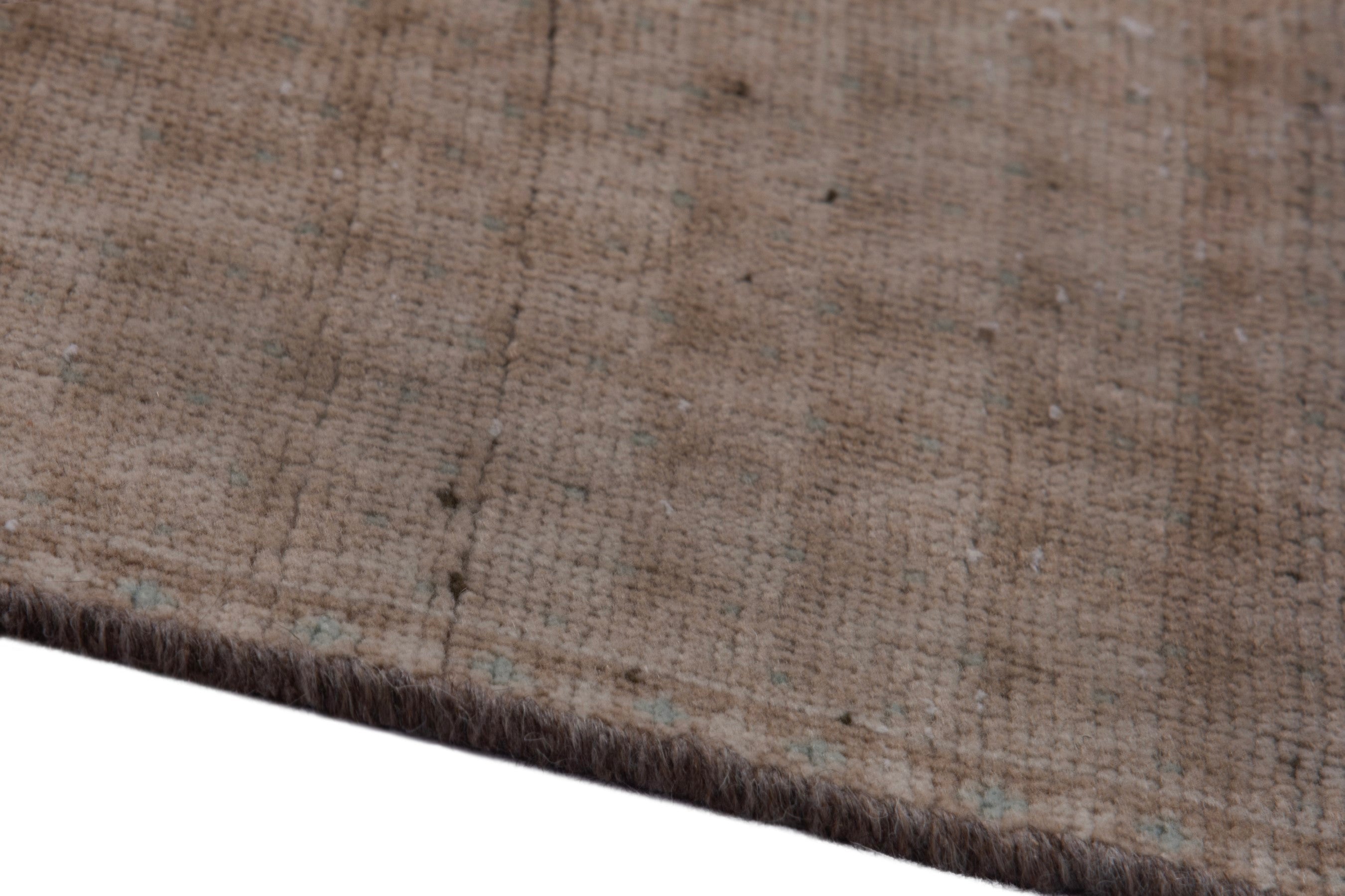 Persian Arak accent rug in taupe, view 8 of 18