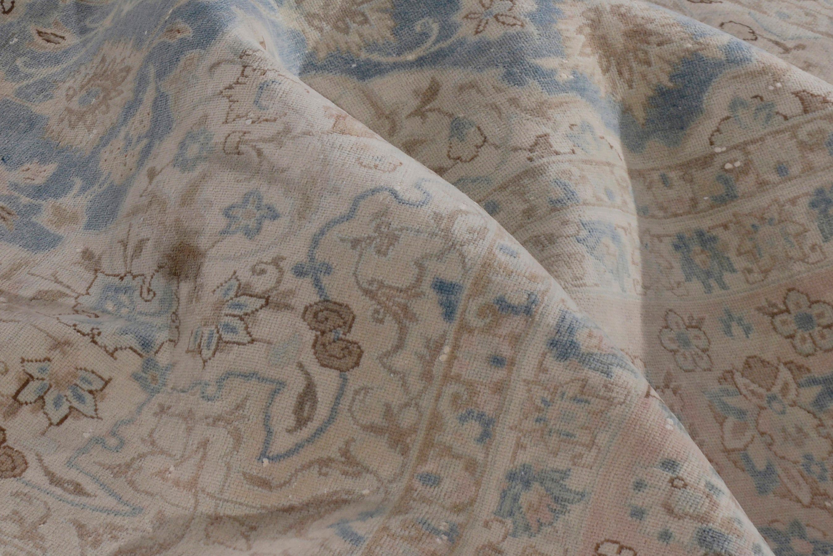 Persian Najafabad oversized rug in cream and denim, view 15 of 20