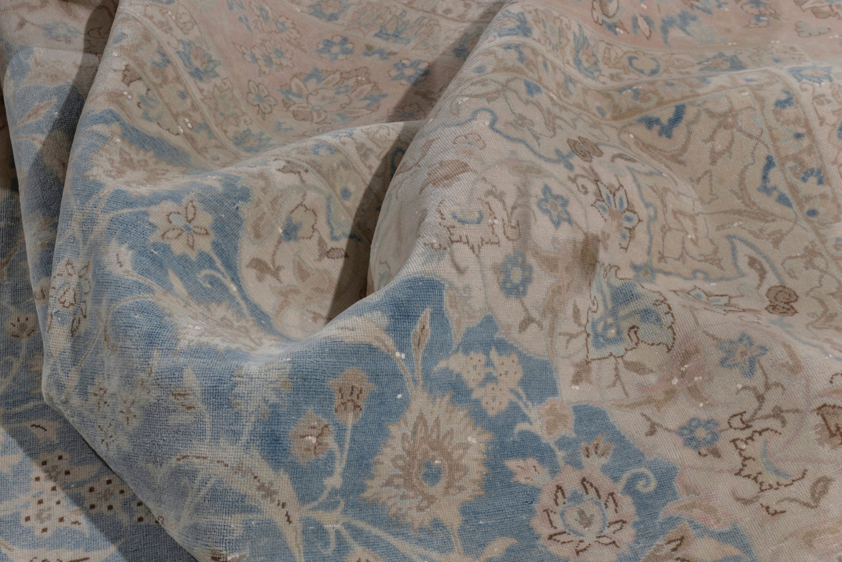 Persian Najafabad oversized rug in cream and denim, view 19 of 20
