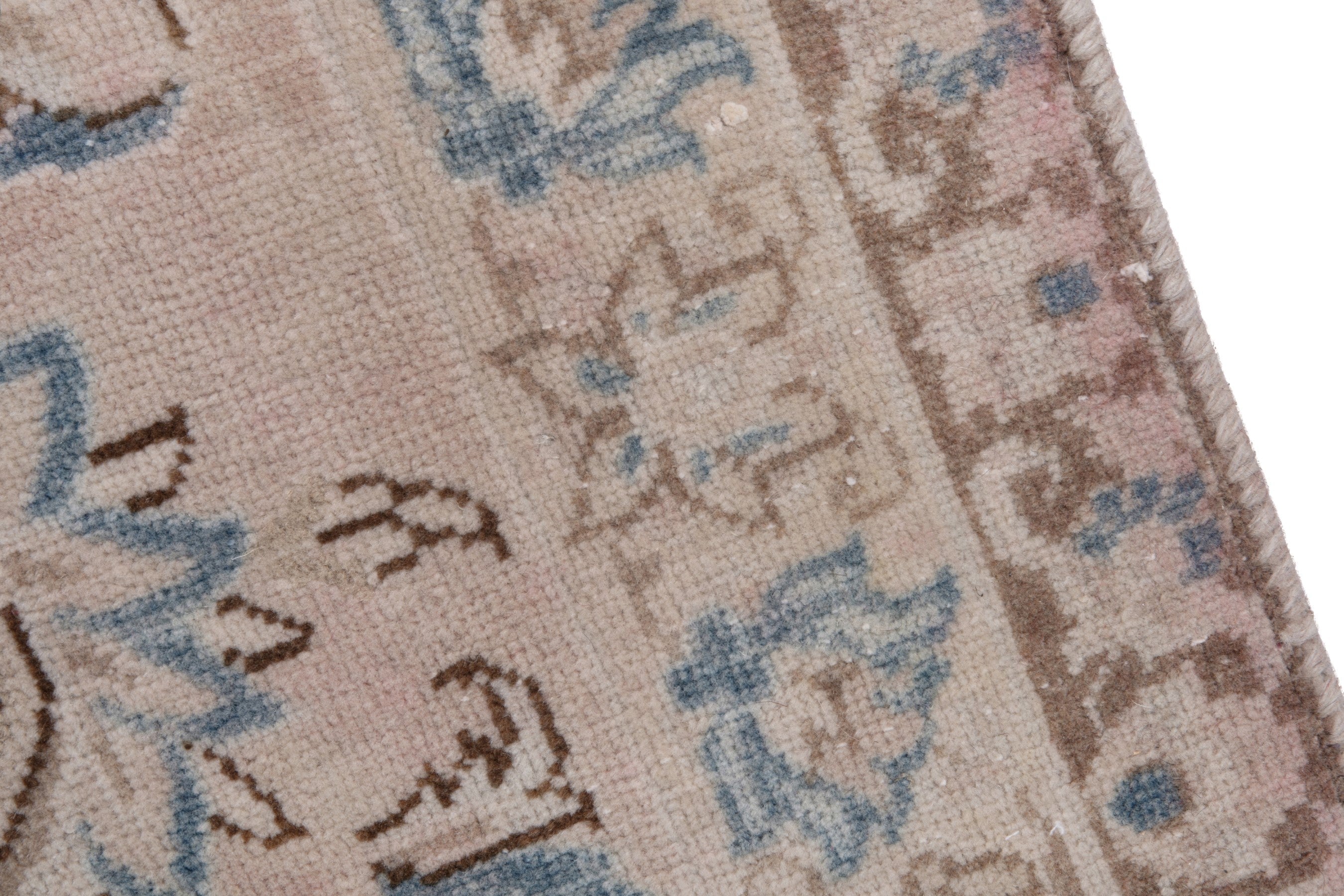 Persian Najafabad oversized rug in cream and denim, view 7 of 20