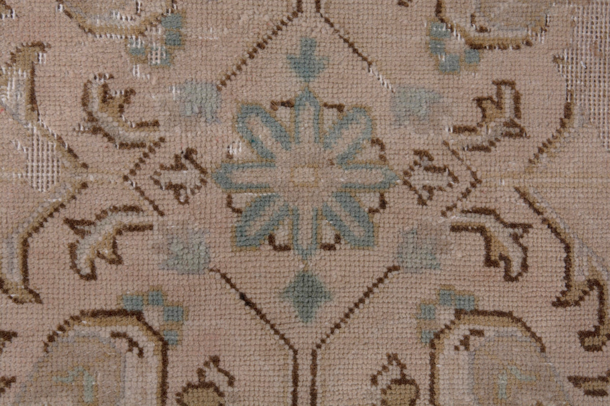 2112, Persian Tabriz Area Rug