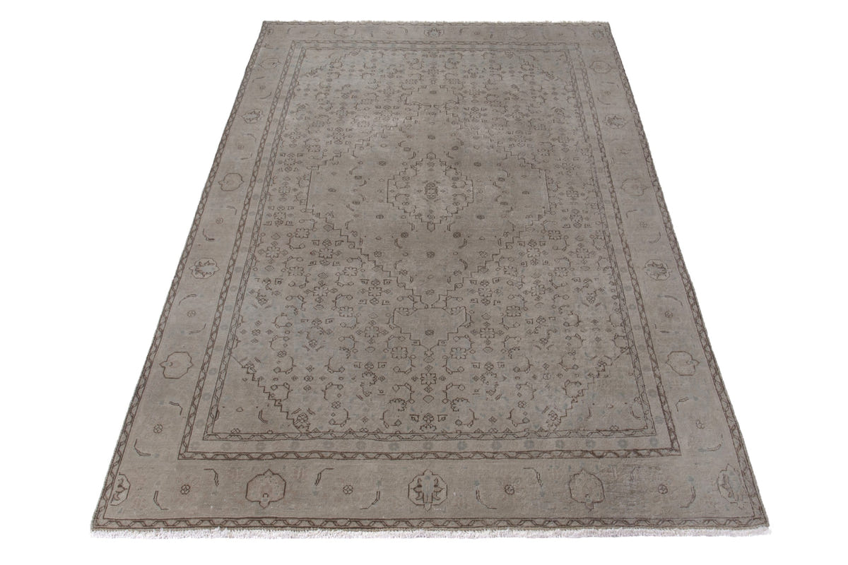 2507, Persian Tabriz Area Rug