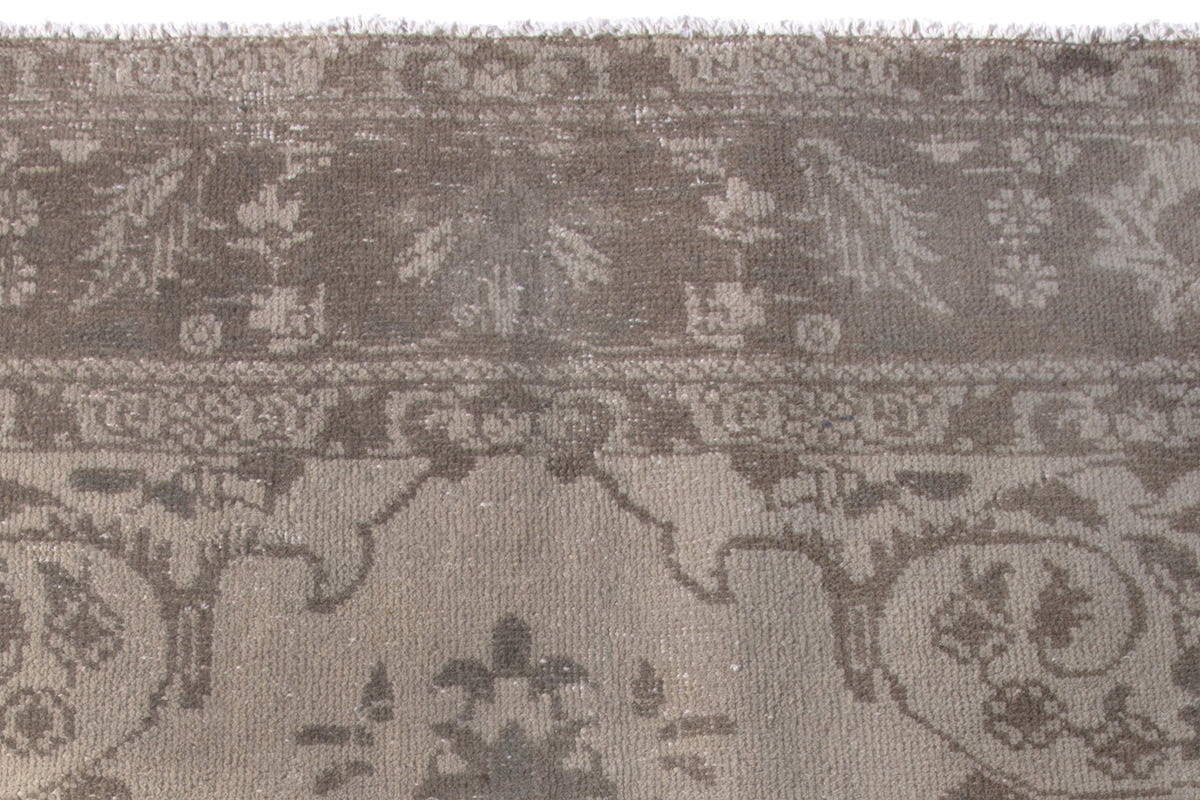 2517, Persian Tabriz Area Rug