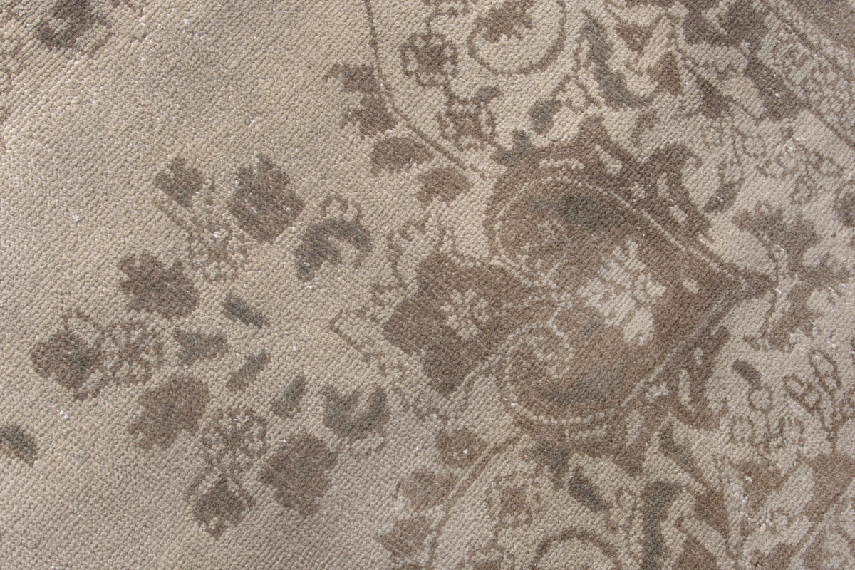 2517, Persian Tabriz Area Rug