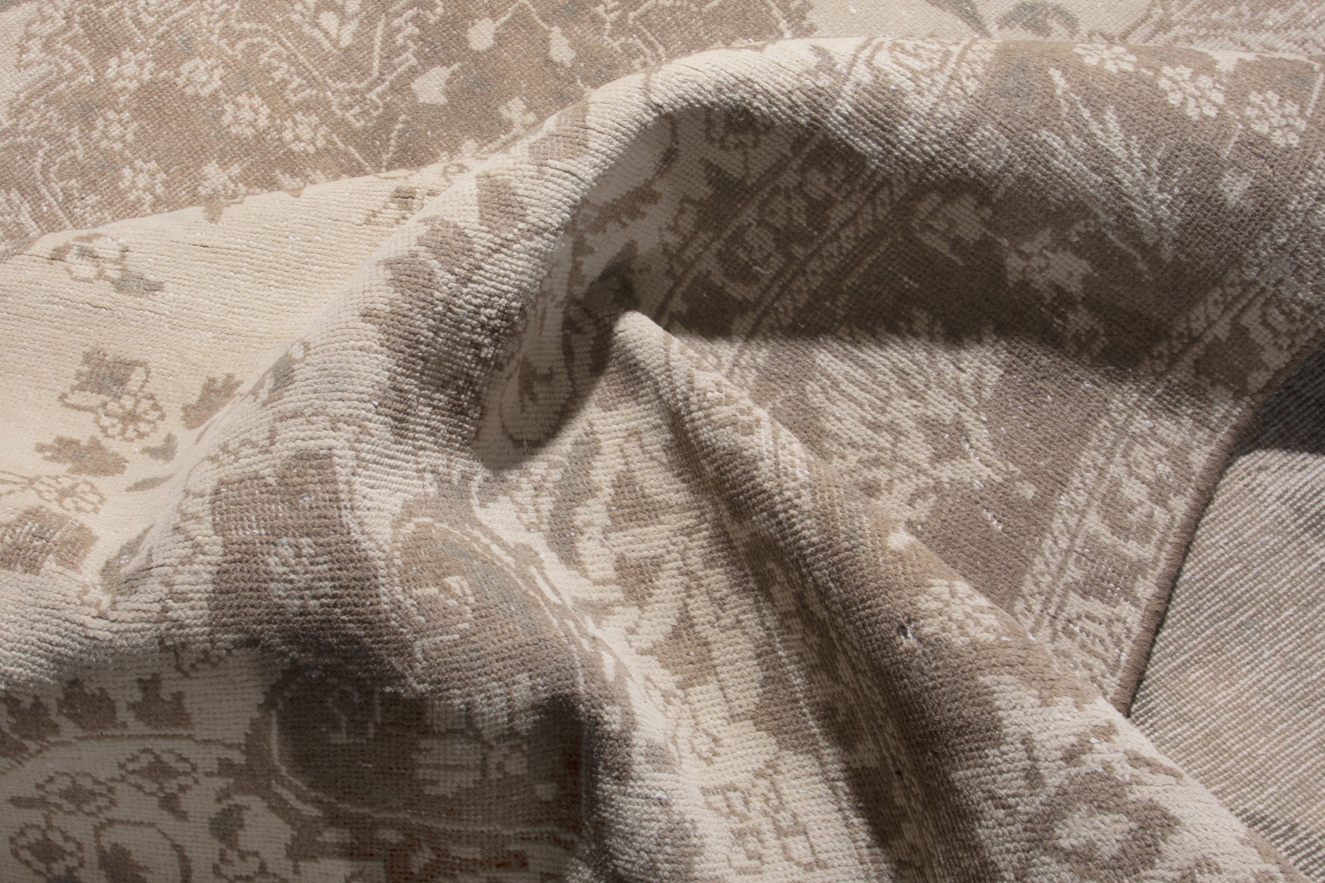 Persian Tabriz area rug in cream and taupe, view 16 of 17
