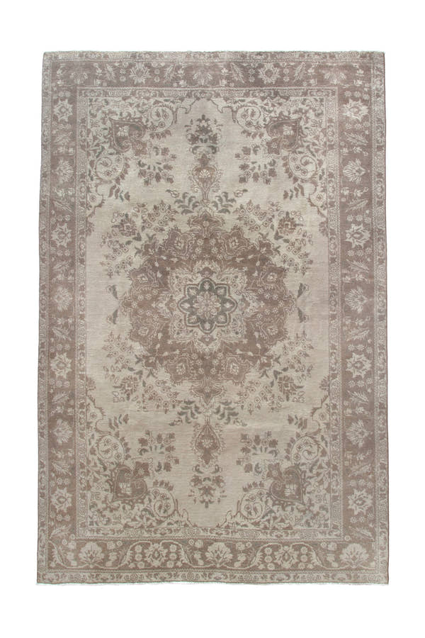 2517, Persian Tabriz Area Rug