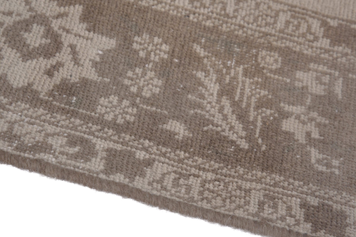 2517, Persian Tabriz Area Rug