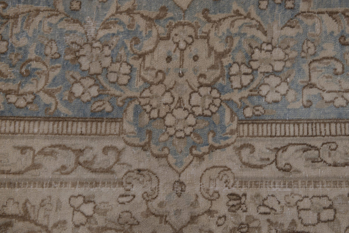 2553, Persian Kerman Oversized Rug