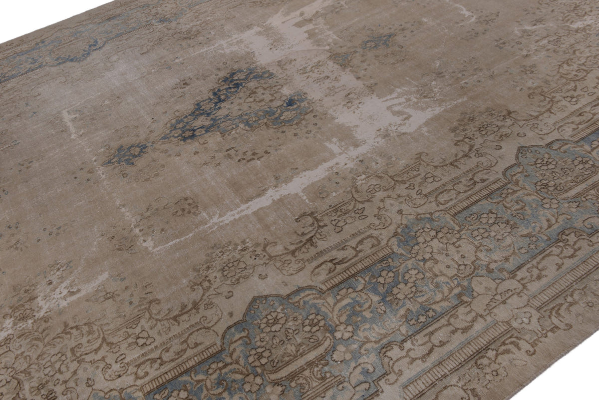 2553, Persian Kerman Oversized Rug
