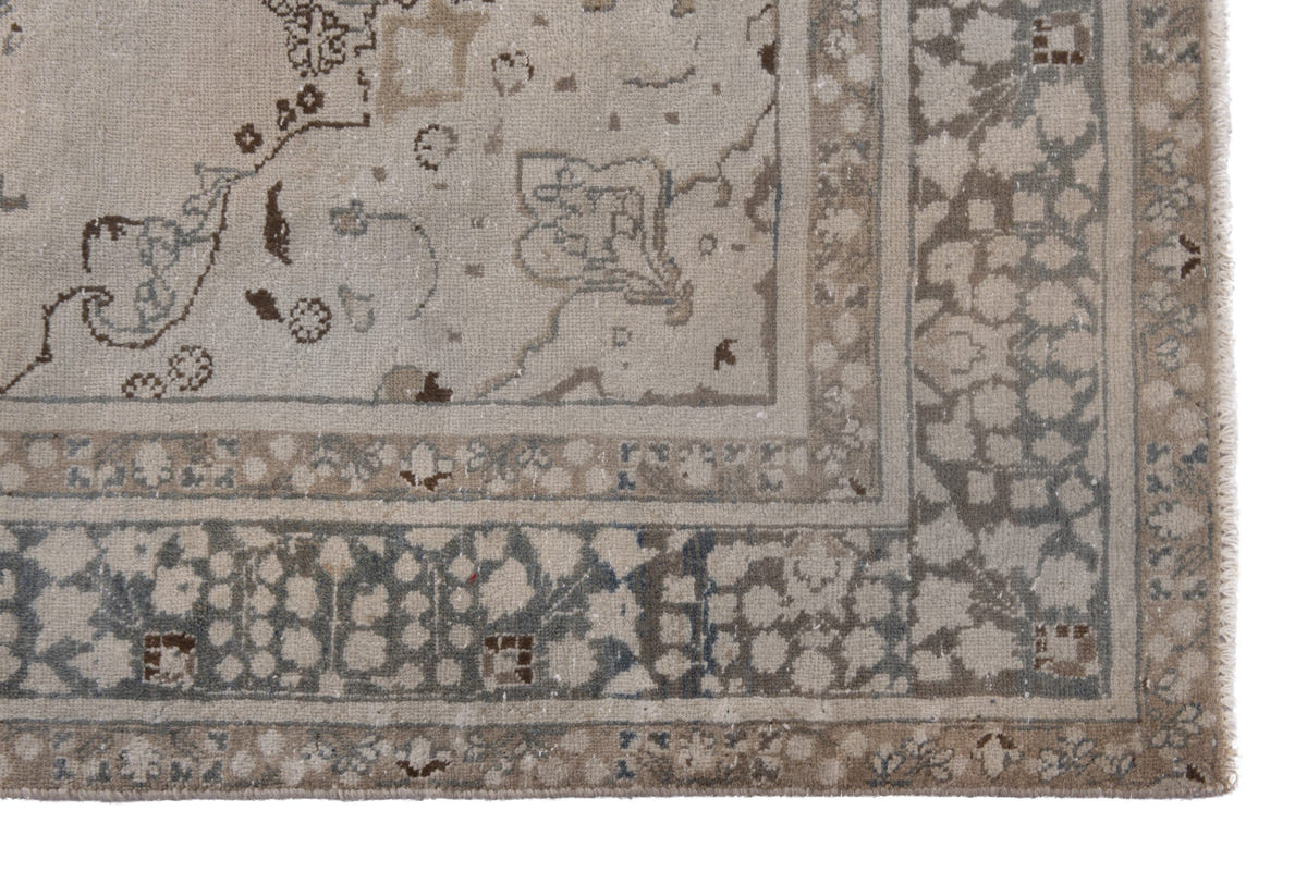 2555, Persian Sabzevar Area Rug