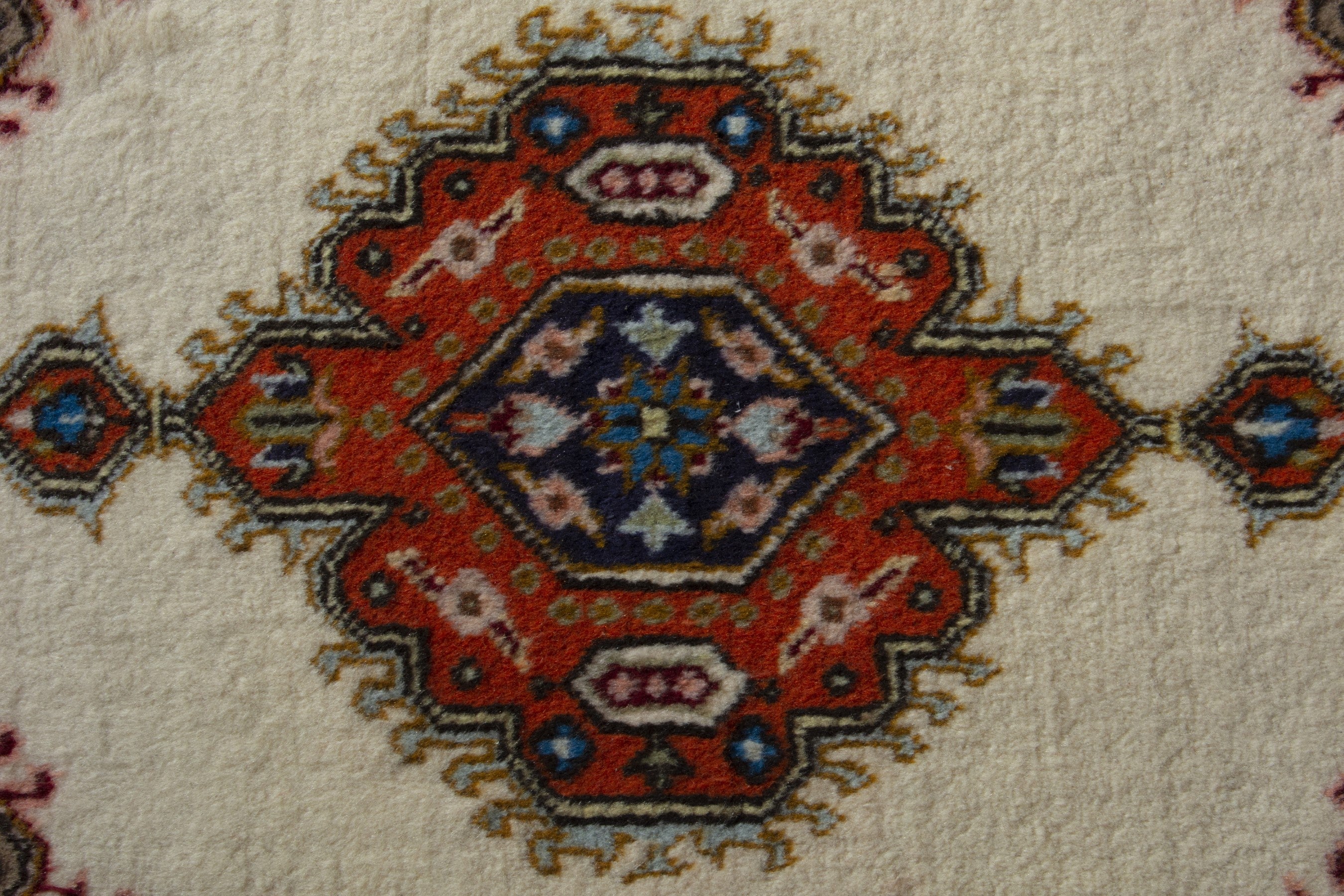 Persian Tabriz accent rug in ivory and rust, view 6 of 8