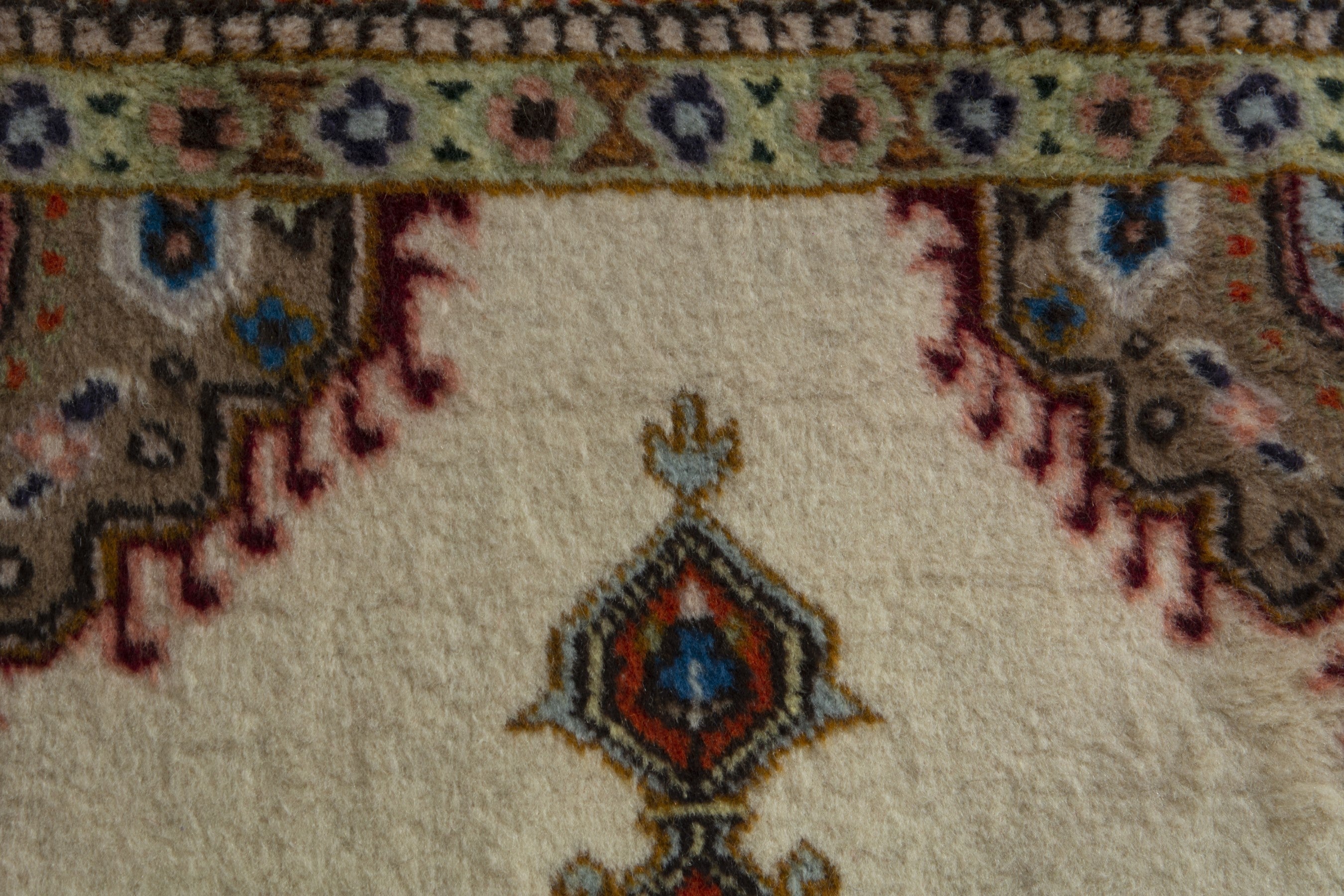 Persian Tabriz accent rug in ivory and rust, view 7 of 8