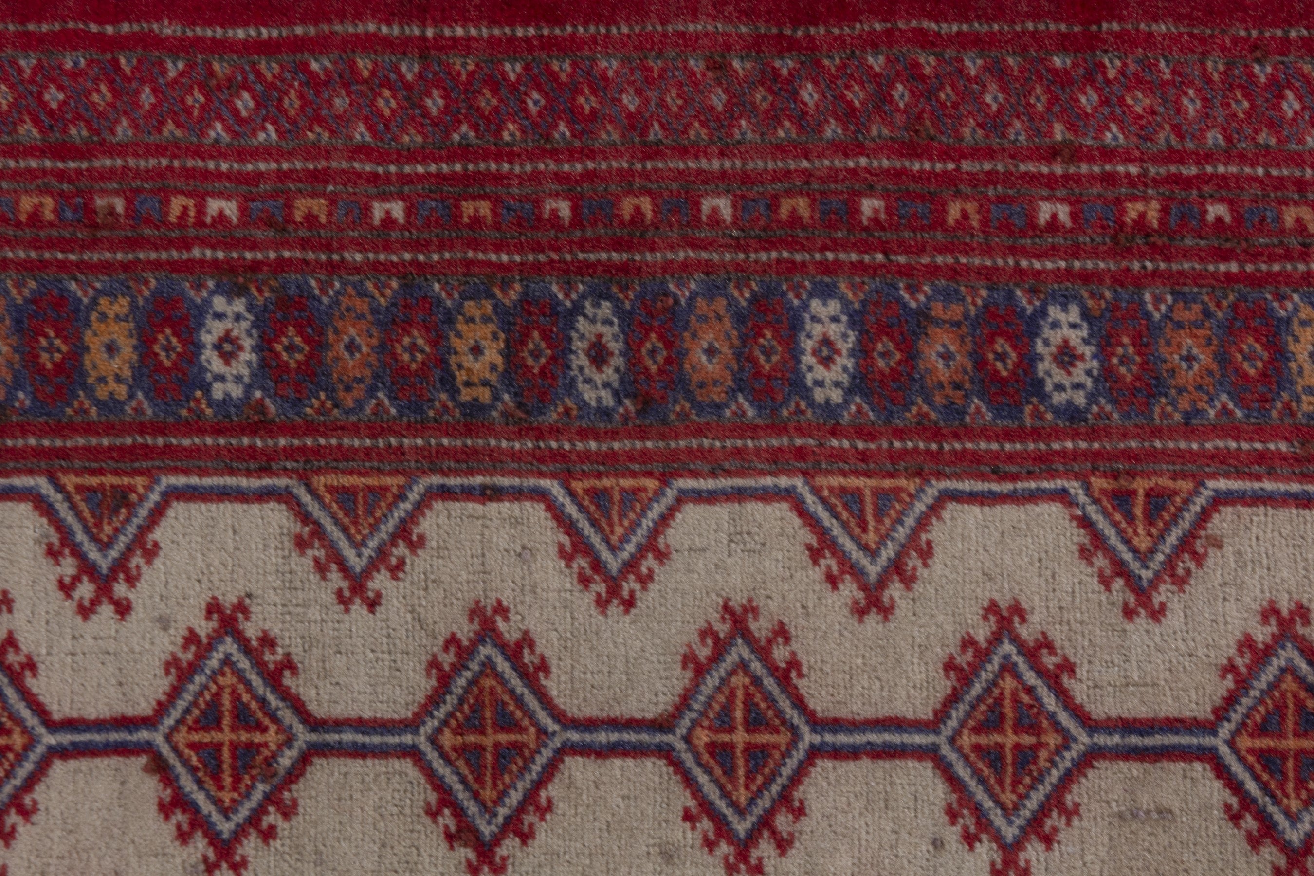 Persian Baluch accent rug in cream and deep red, view 6 of 8