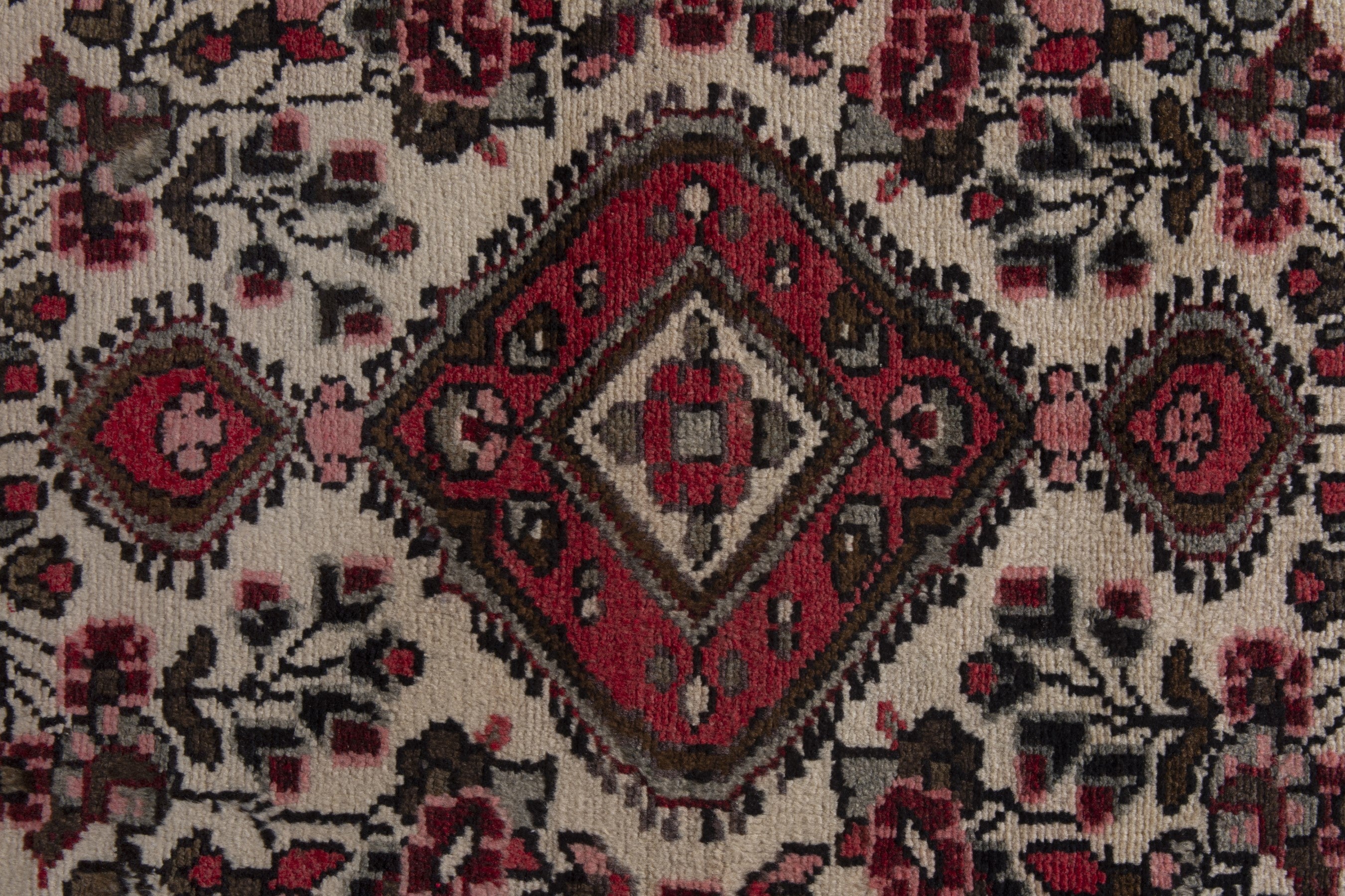 Persian Hamedan accent rug in cream and black, view 7 of 8