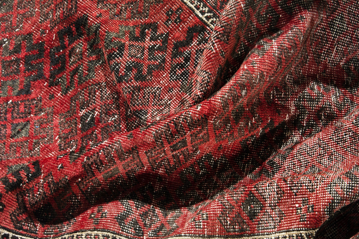 3010, Persian Baluch Area Rug