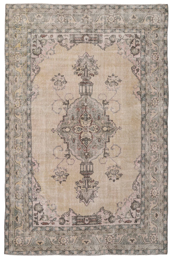 8350, Turkish Isparta Area Rug