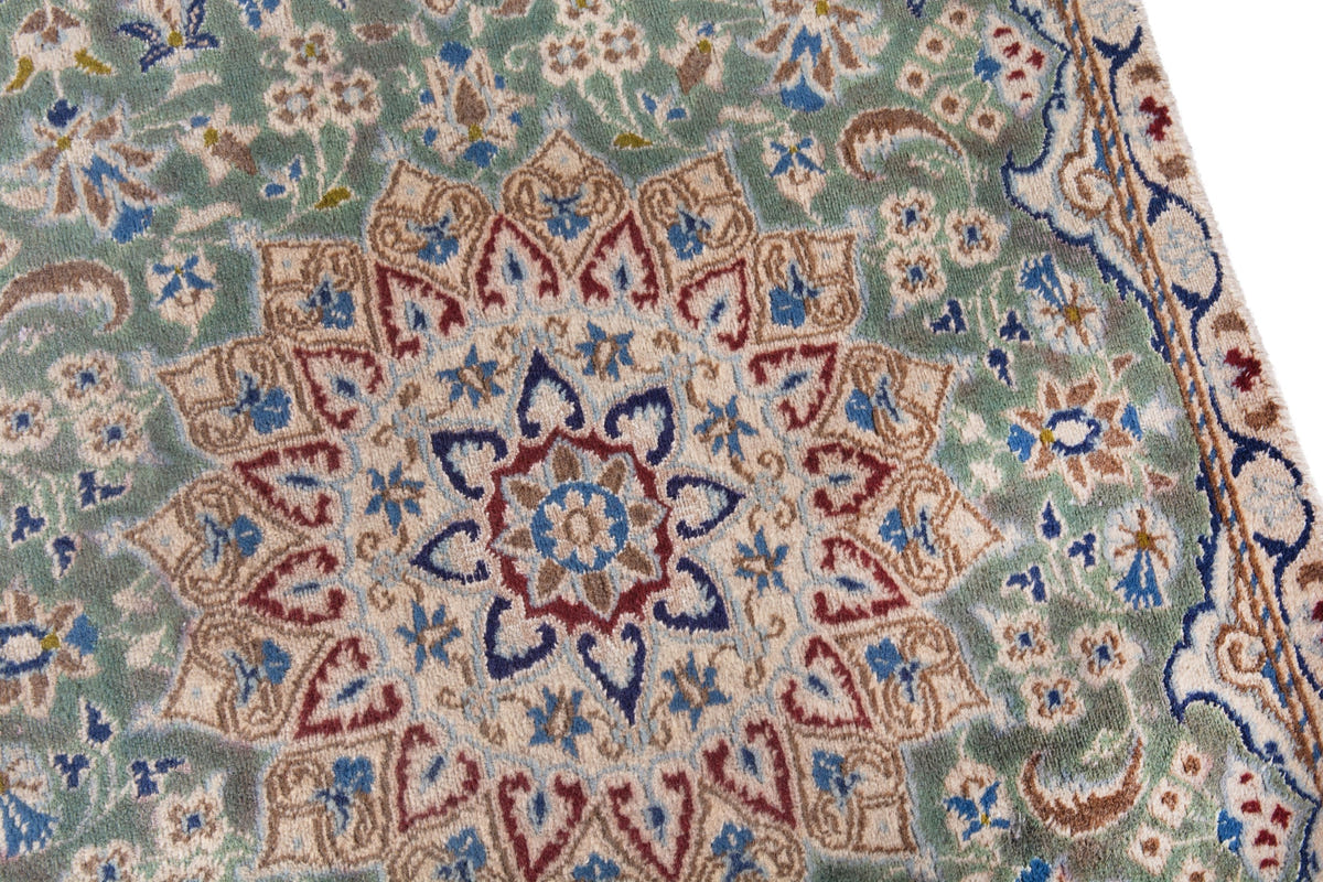 3082, Persian Nain Area Rug