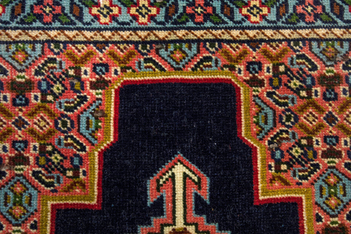3128, Persian Sanandaj Runner Rug