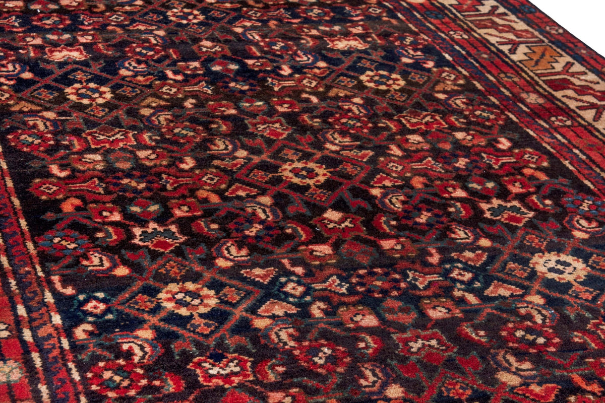 3131, Persian Hamadan Area Rug