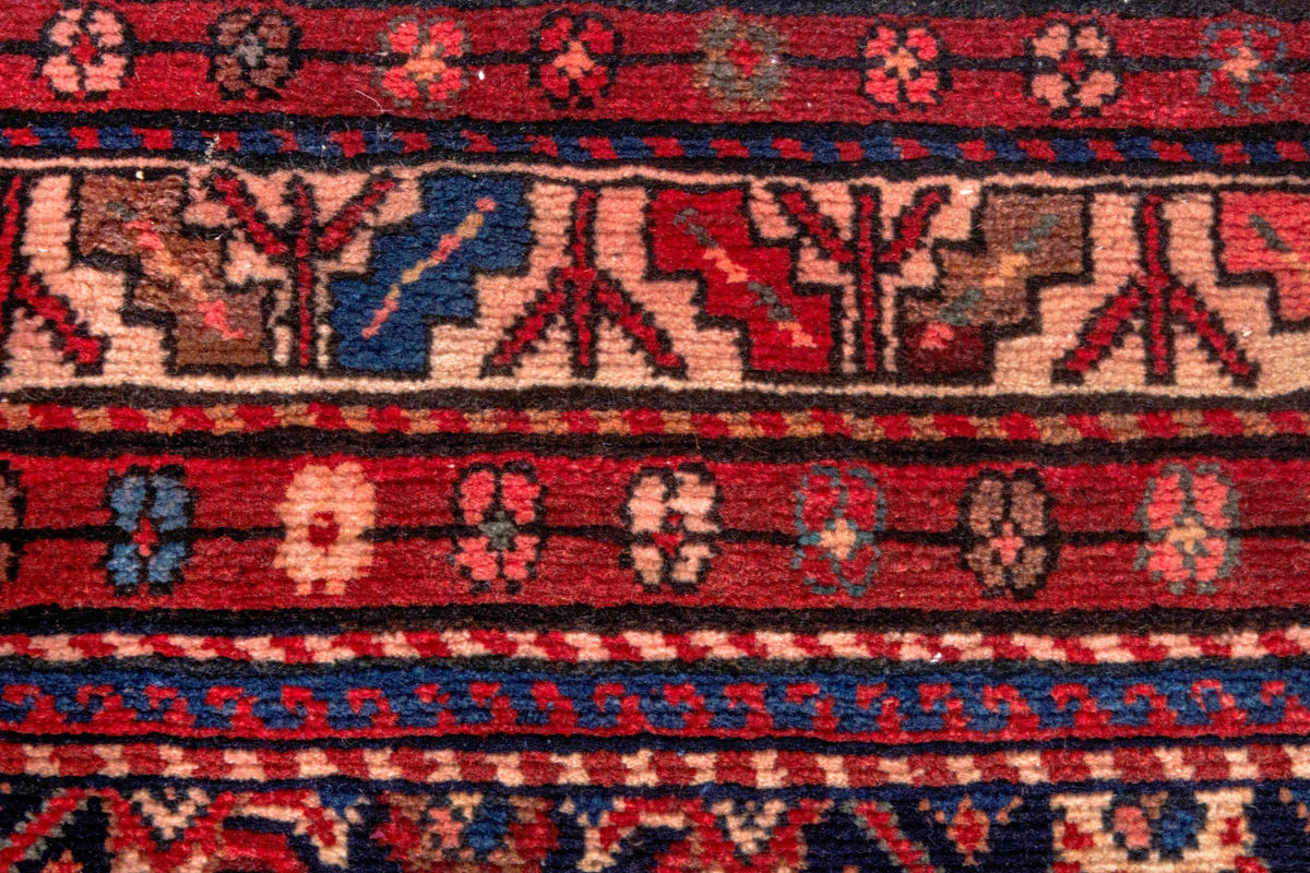 3131, Persian Hamadan Area Rug