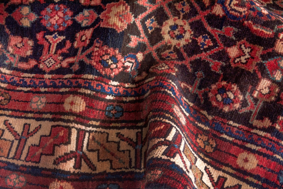 3131, Persian Hamadan Area Rug