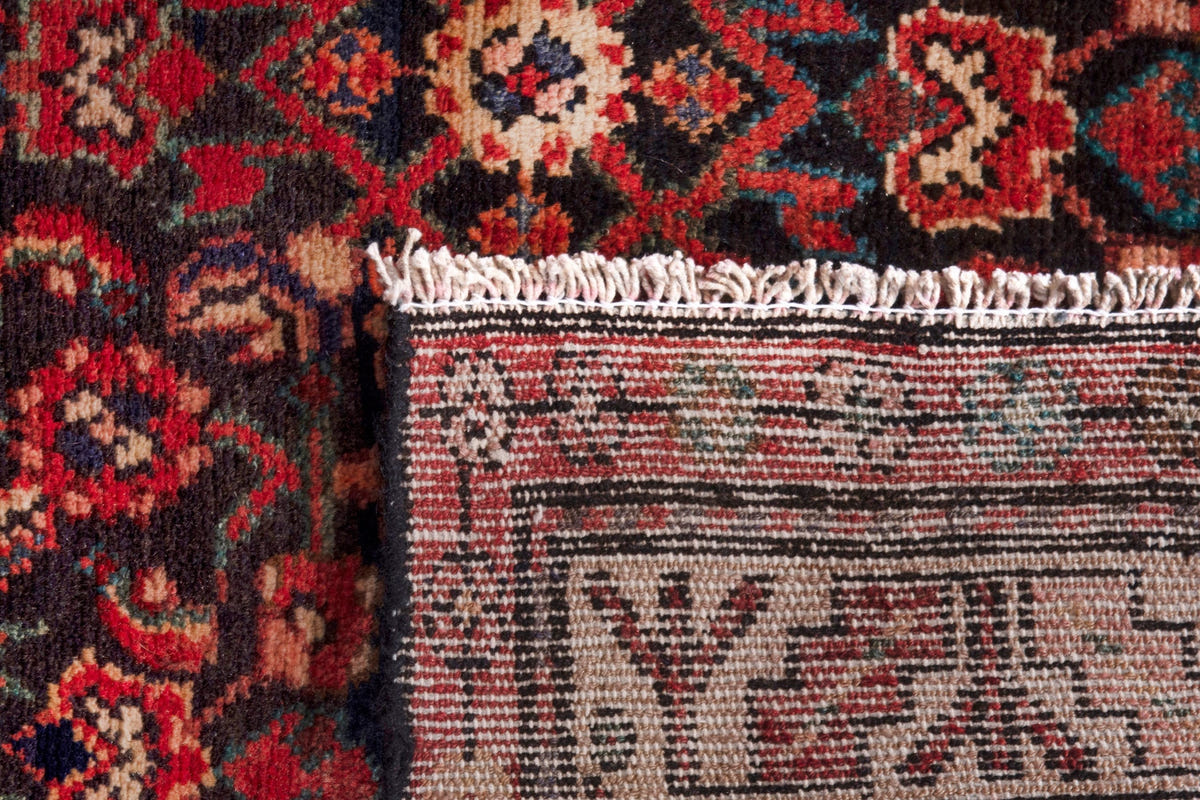 3131, Persian Hamadan Area Rug