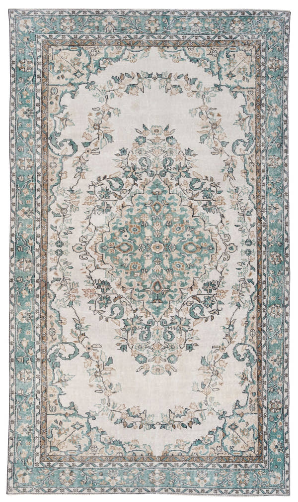 8452, Turkish Isparta Area Rug