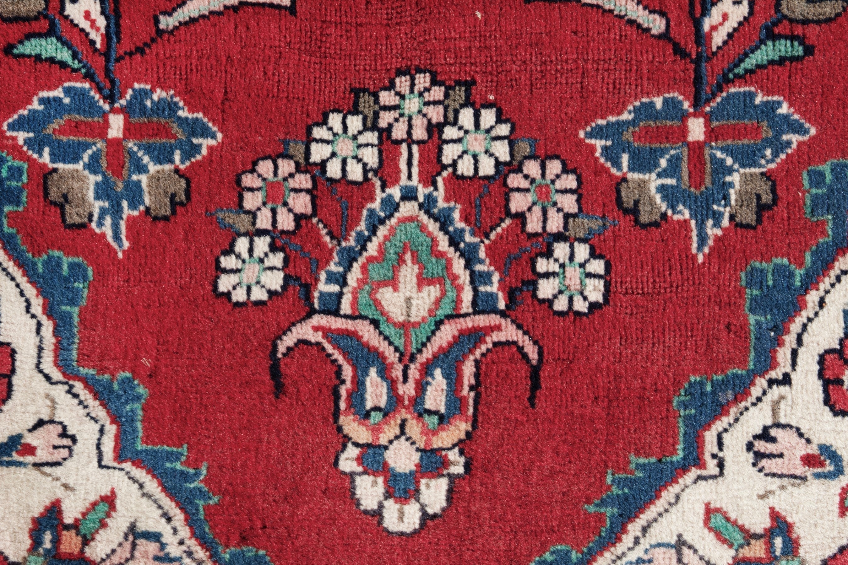 Persian Hamedan accent rug in deep red and ivory, view 14 of 18