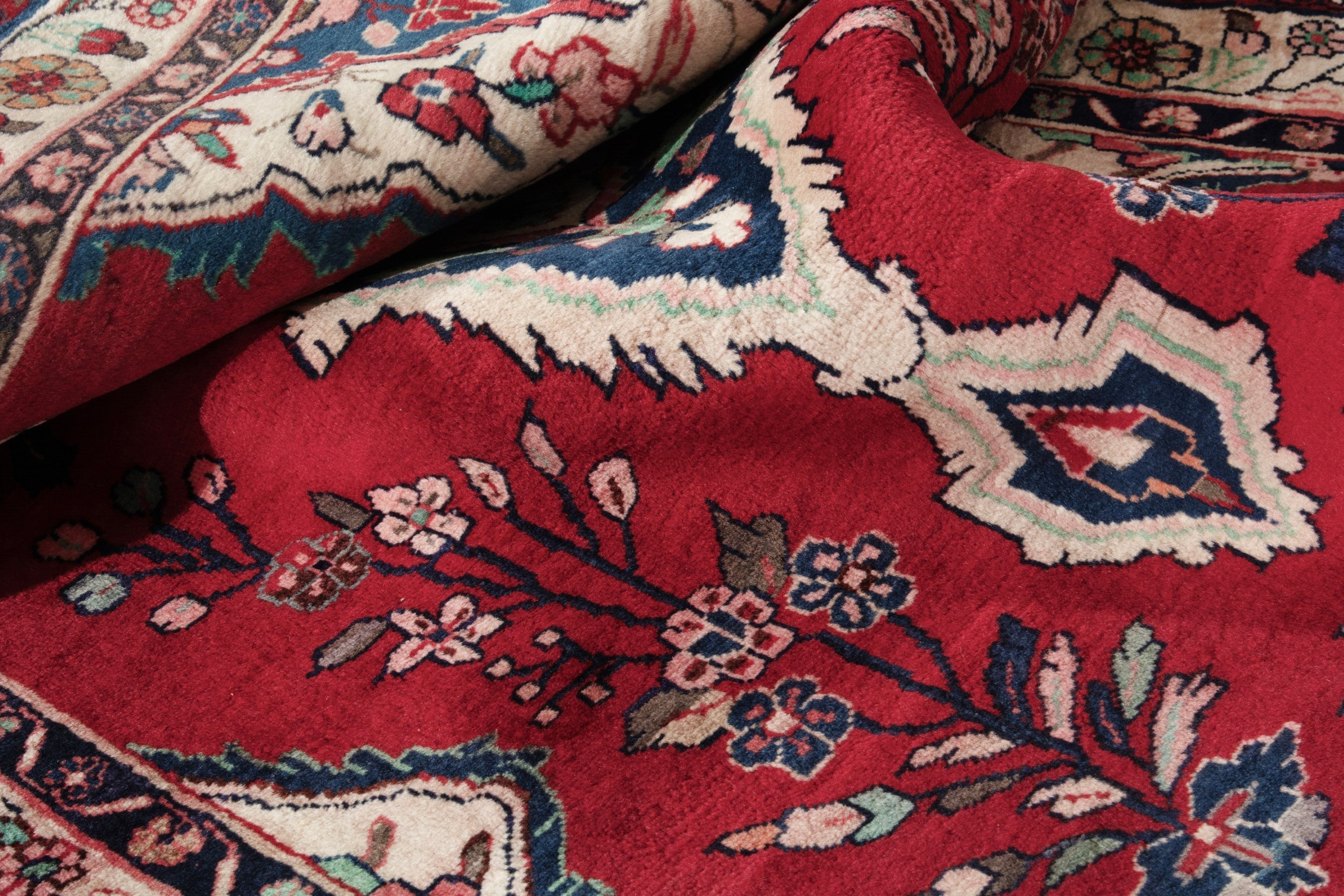 Persian Hamedan accent rug in deep red and ivory, view 15 of 18