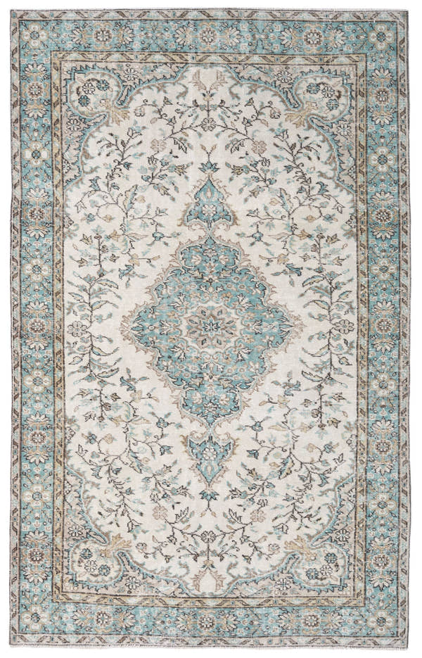 8635, Turkish Isparta Area Rug