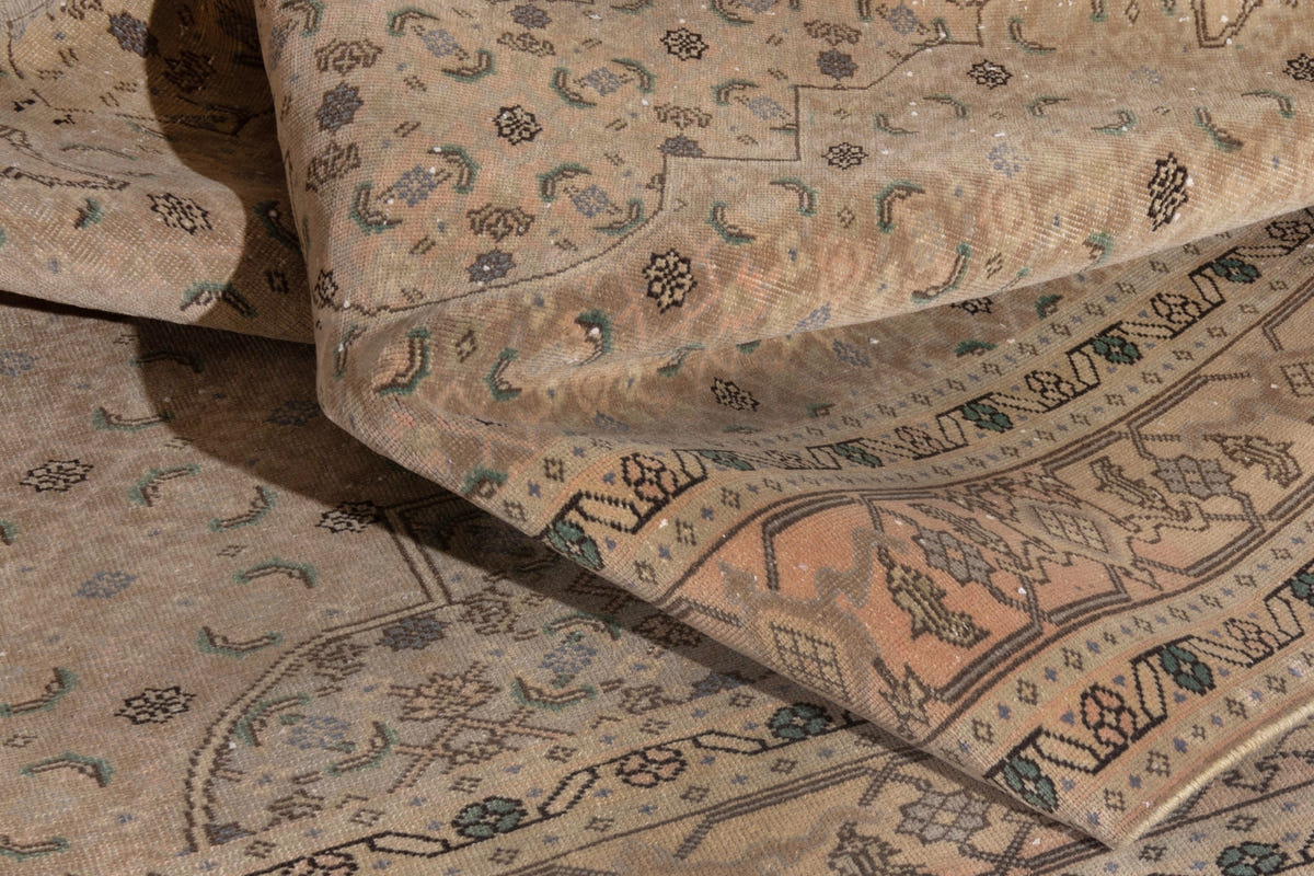 3345, Persian Ardabil Area Rug