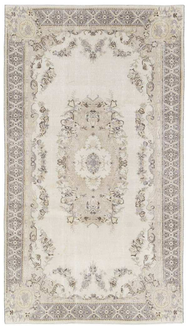 8660, Turkish Isparta Area Rug
