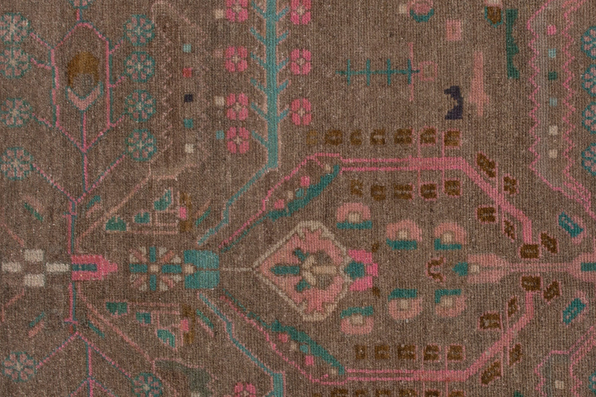 3374, Persian Lori Area Rug