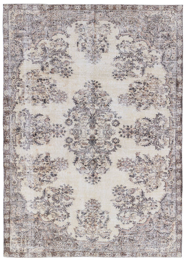8698, Turkish Isparta Area Rug