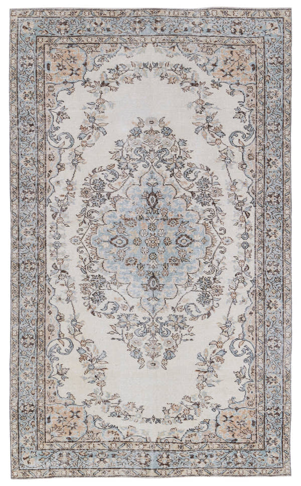 8702, Turkish Isparta Area Rug