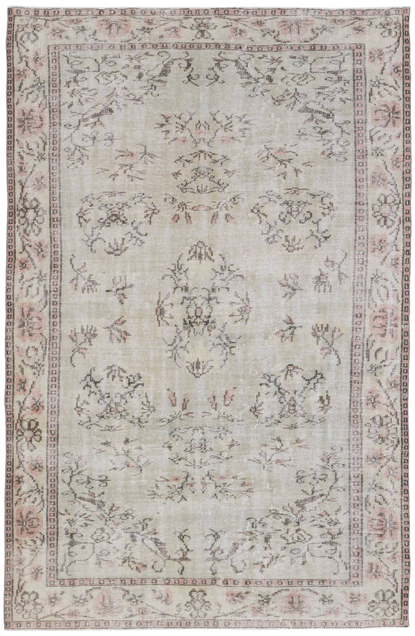 8710, Turkish Manisa Area Rug
