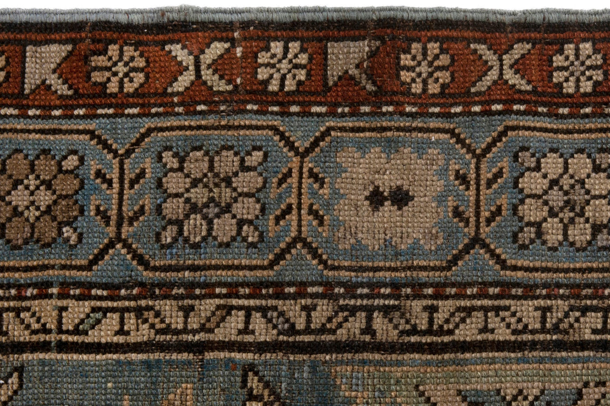 3431, Persian Shiraz Area Rug