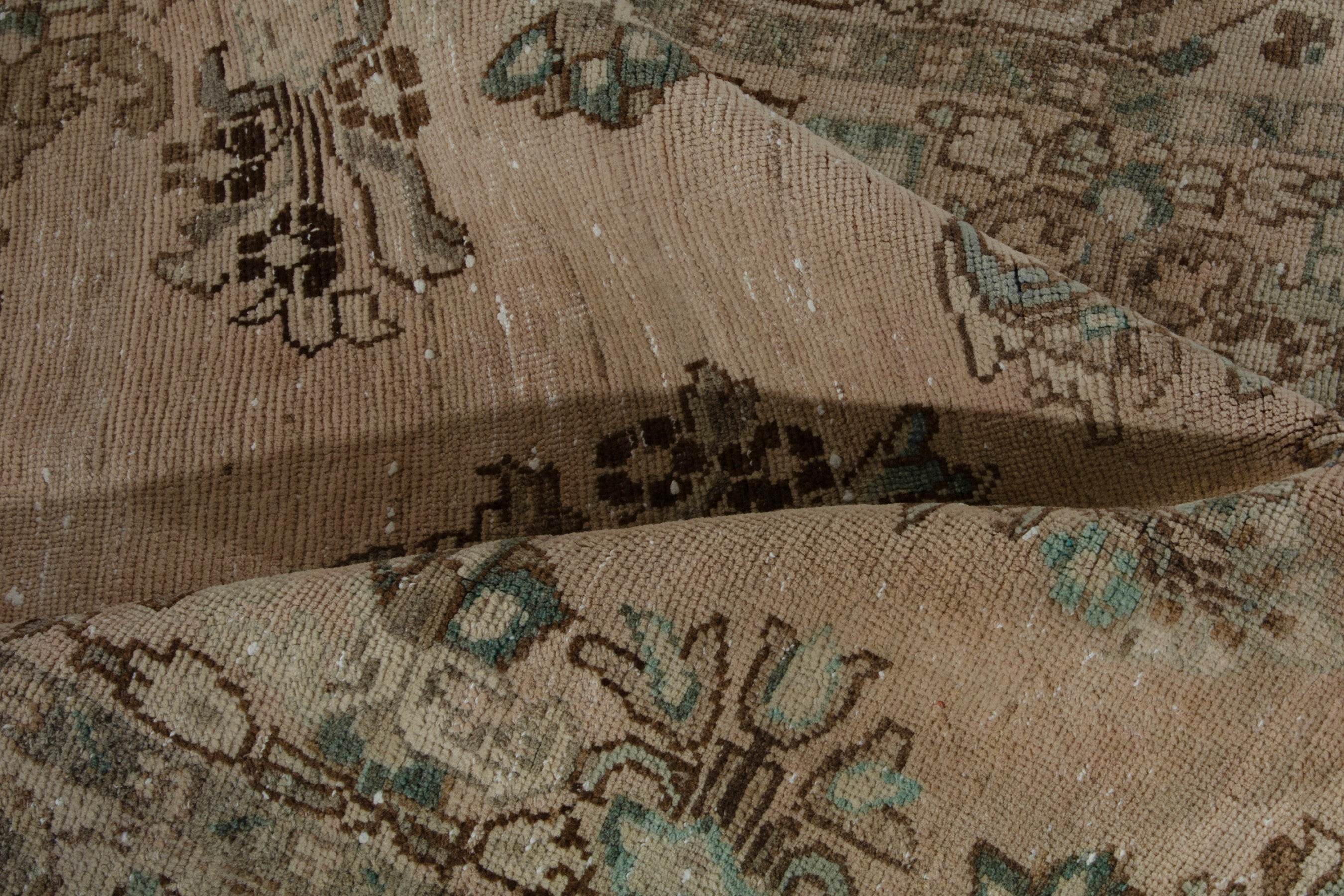 Persian Mahal runner rug in beige and sage, view 18 of 20
