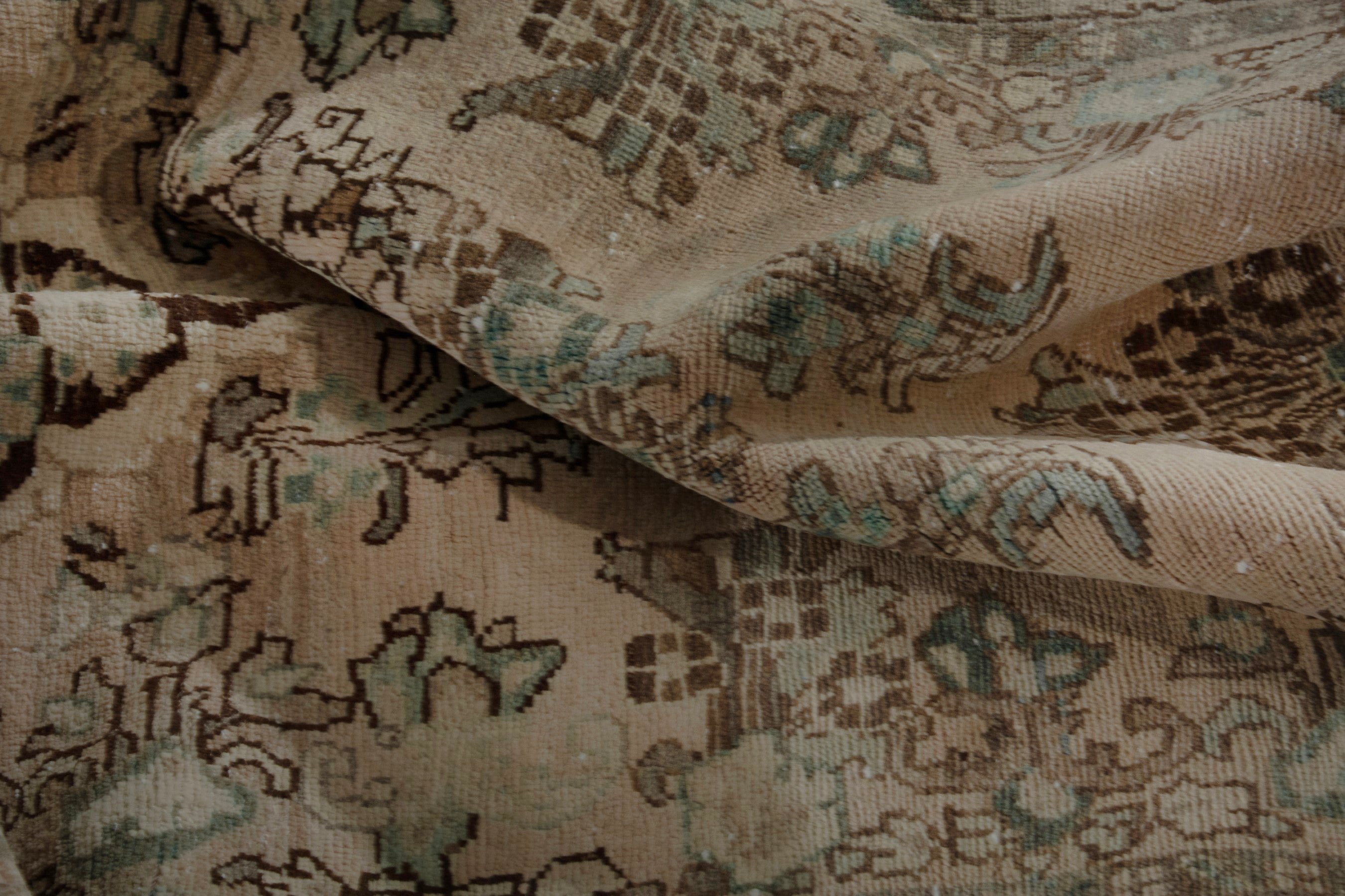 Persian Mahal runner rug in beige and sage, view 19 of 20