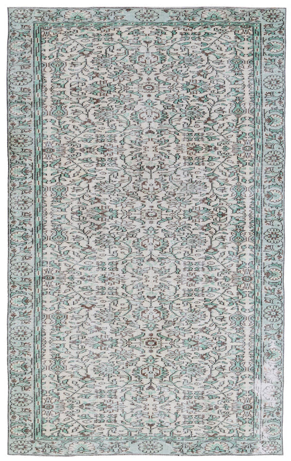 8762, Turkish Manisa Area Rug